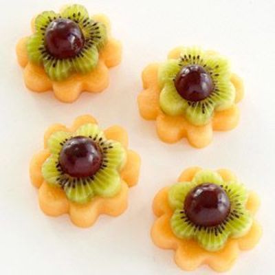 How to Make Fruit Fairy Flowers: 1. Use a 2" scalloped c... / foodies! - Juxtapost